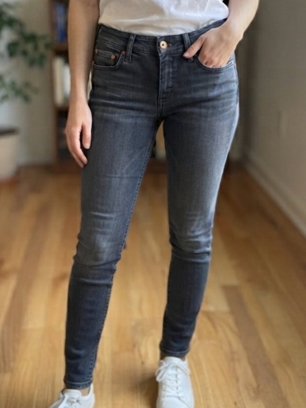 H&M &Denim Dark Wash Low Waist Skinny Jeans Charcoal 25/30